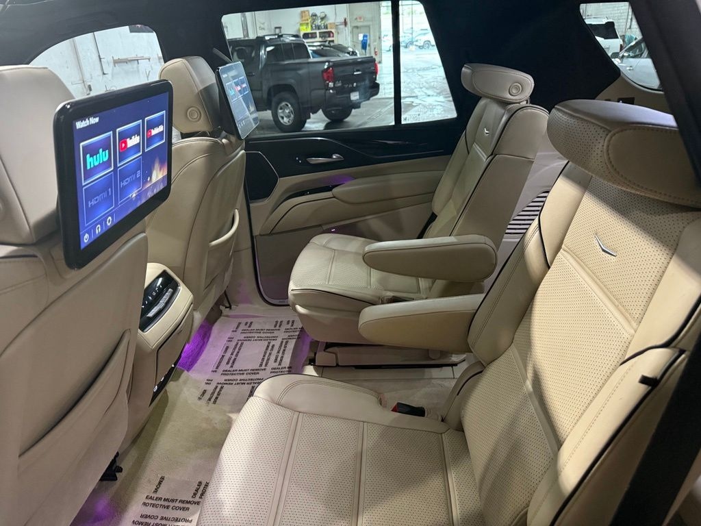 Used 2024 CADILLAC Escalade Premium Luxury SUV