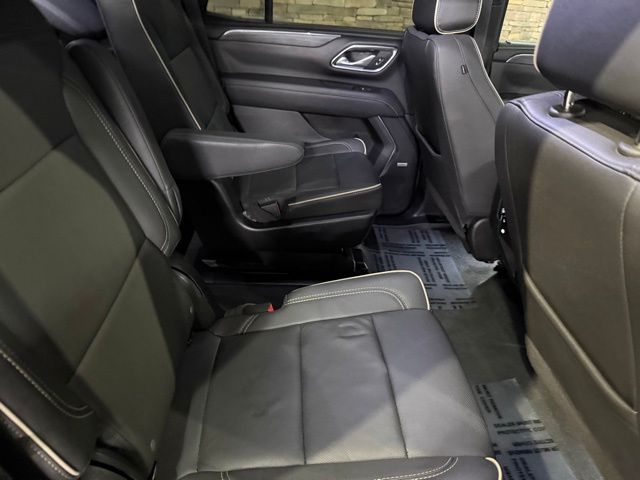 2023 GMC Yukon SLT - Photo 32