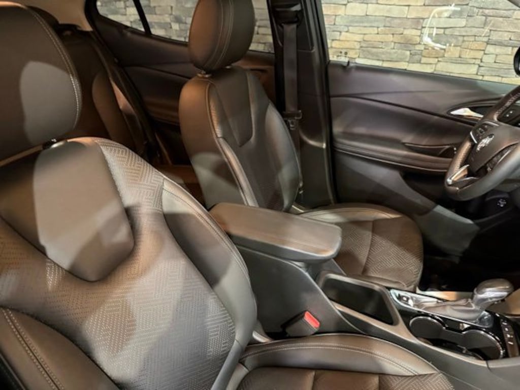 Used 2023 Buick Encore GX Essence SUV