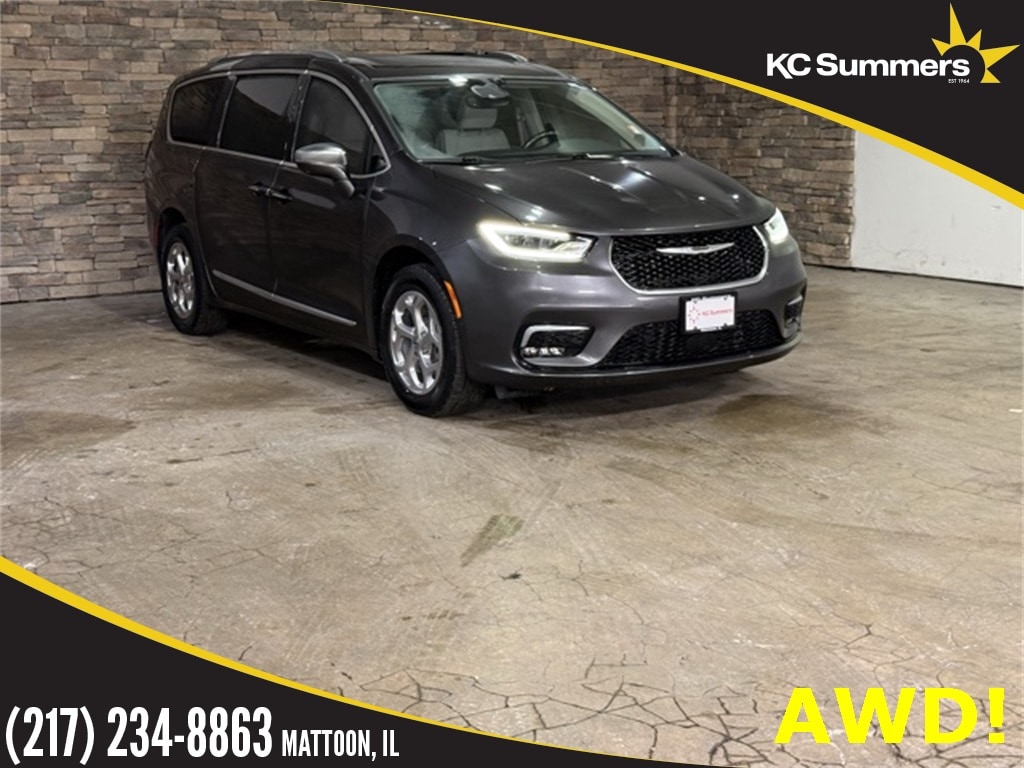 2021 Chrysler Pacifica Limited's photo