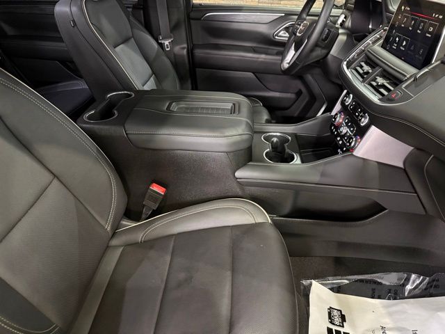 2023 GMC Yukon SLT - Photo 25