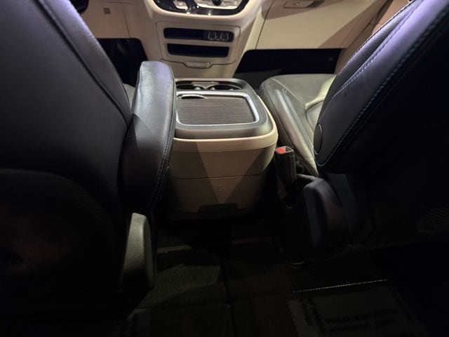 2021 Chrysler Pacifica Touring L - Photo 26