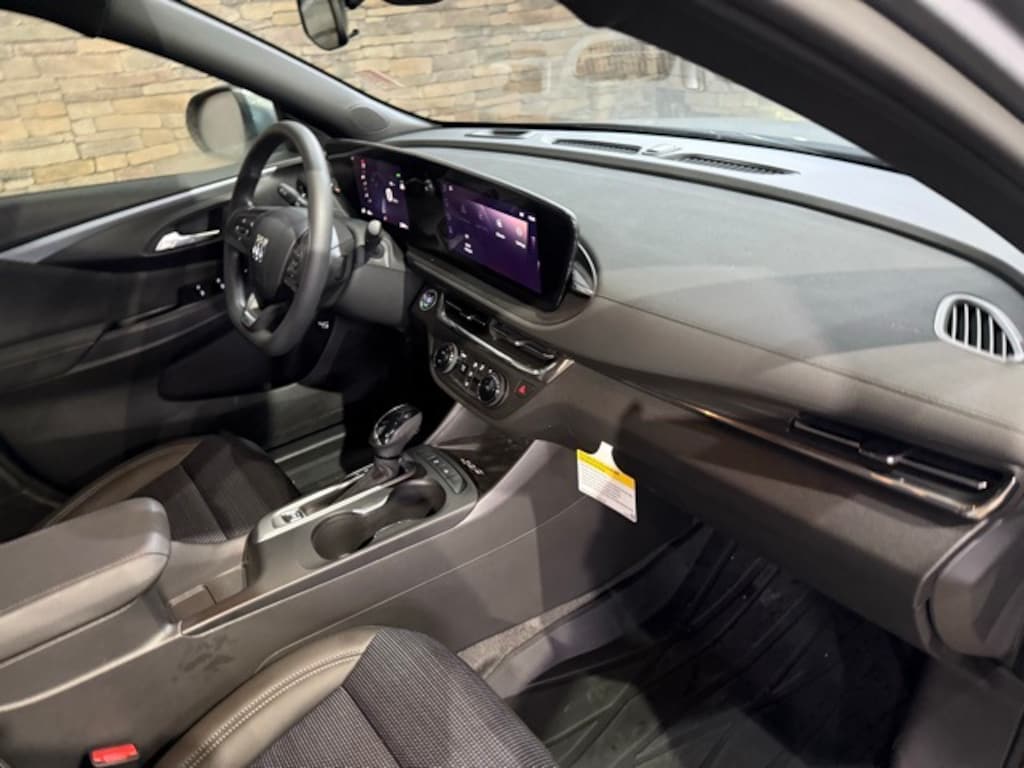 Used 2025 Buick Envista Preferred SUV