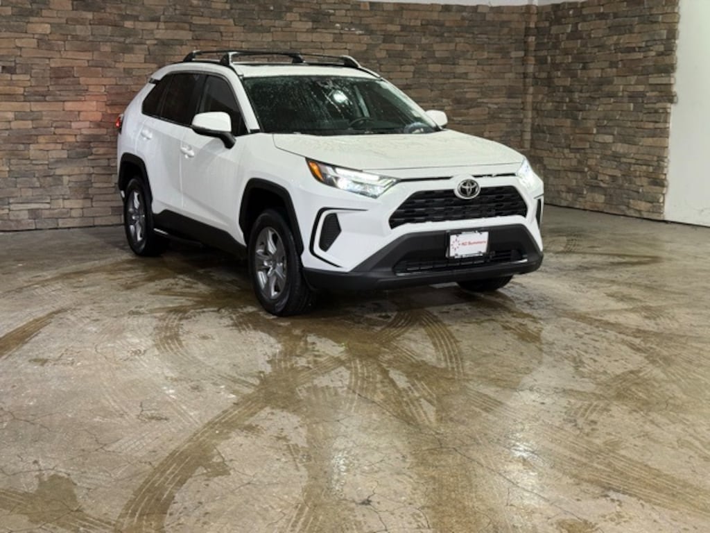 Used 2025 Toyota RAV4 XLE SUV