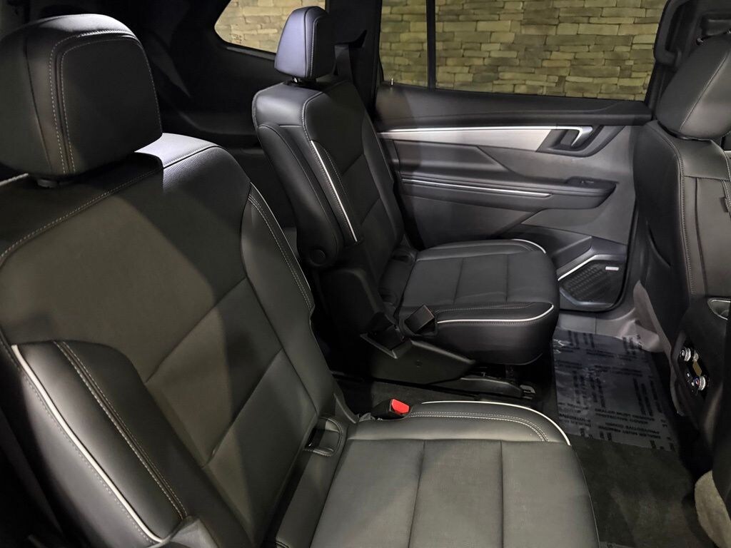 Used 2025 Buick Enclave Preferred SUV