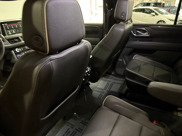 2023 GMC Yukon SLT - Photo 30