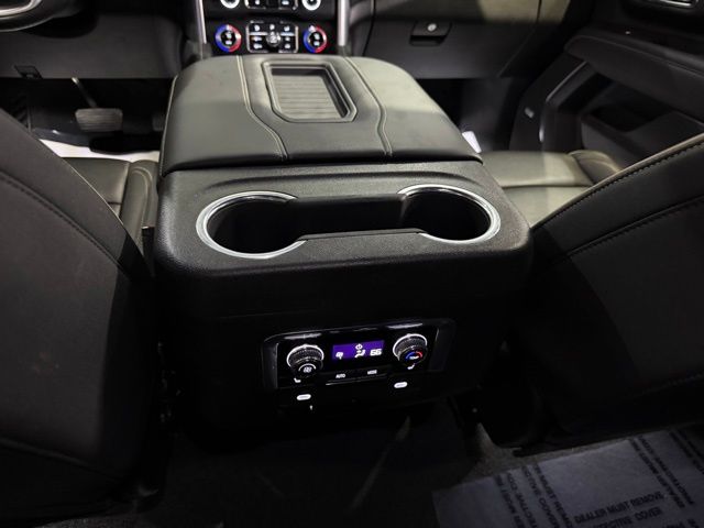 2023 GMC Yukon SLT - Photo 29