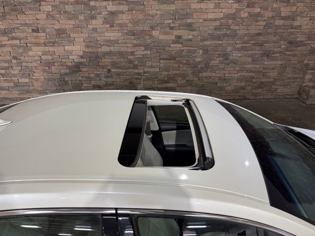 Used 2015 Toyota Avalon Limited with VIN 4T1BK1EB5FU173254 for sale in Mattoon, IL