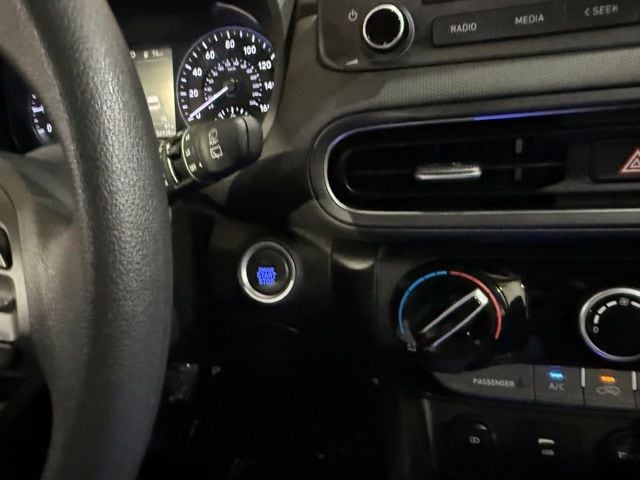 2022 Hyundai Kona SEL - Photo 18
