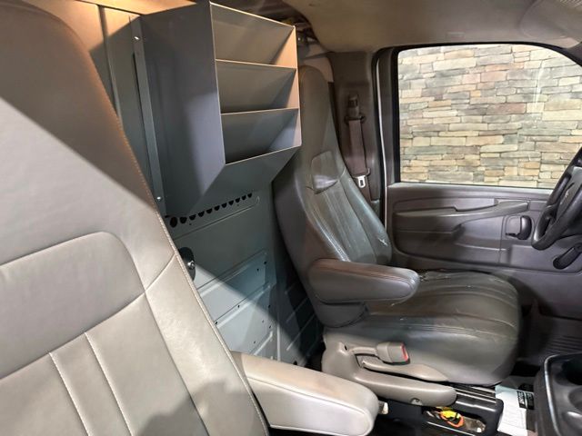 2011 GMC Savana Cargo Base - Photo 25