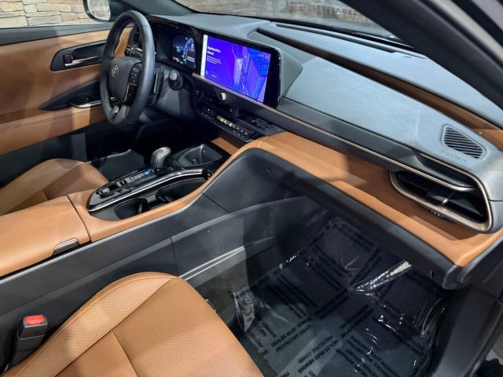 Used 2025 Toyota Crown Signia XLE SUV