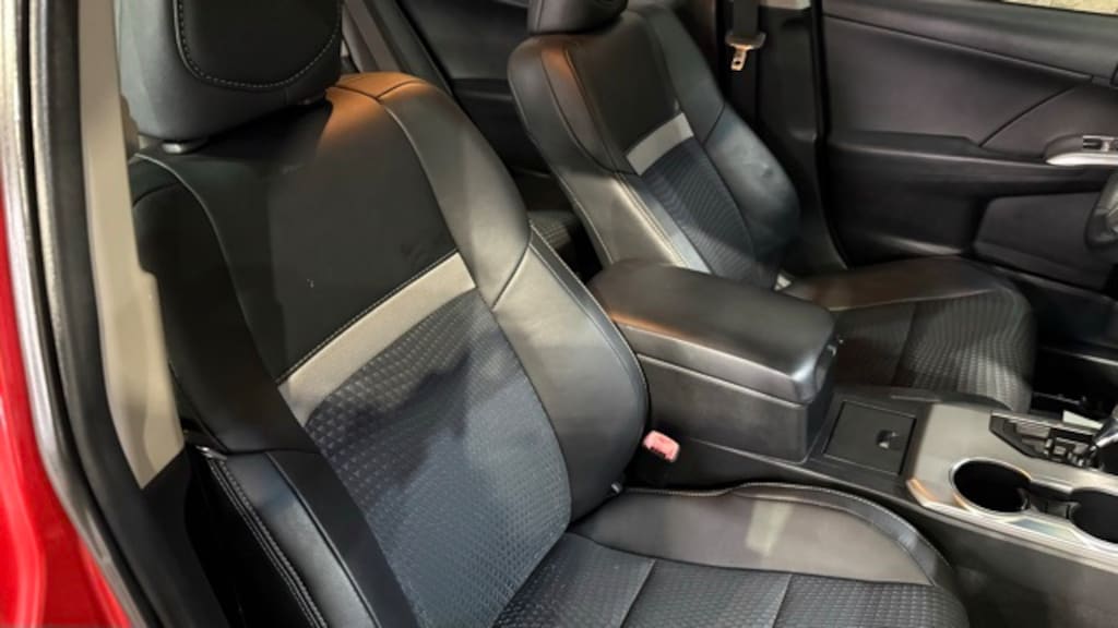 Used 2013 Toyota Camry SE Sedan