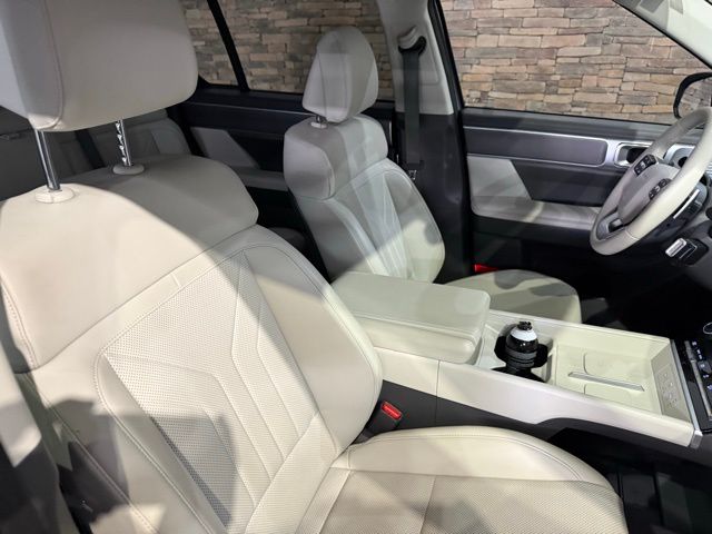 2025 Hyundai Santa Fe SEL - Photo 23