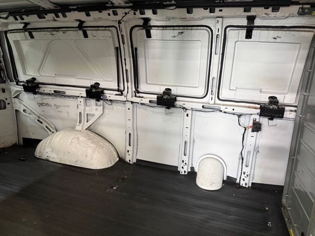 2016 GMC Savana Cargo Work Van - Photo 30