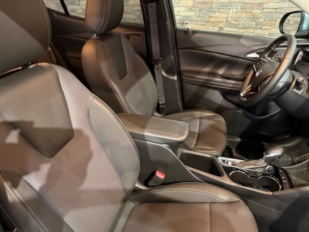 Used 2025 Buick Encore GX Preferred SUV