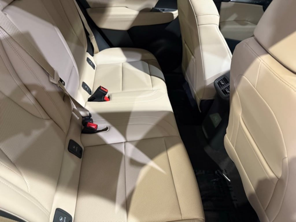 Used 2025 Buick Envision Preferred SUV