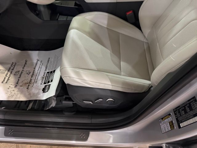 2025 Hyundai Santa Fe SEL - Photo 16