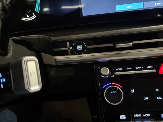 2025 Hyundai Santa Fe SEL - Photo 17