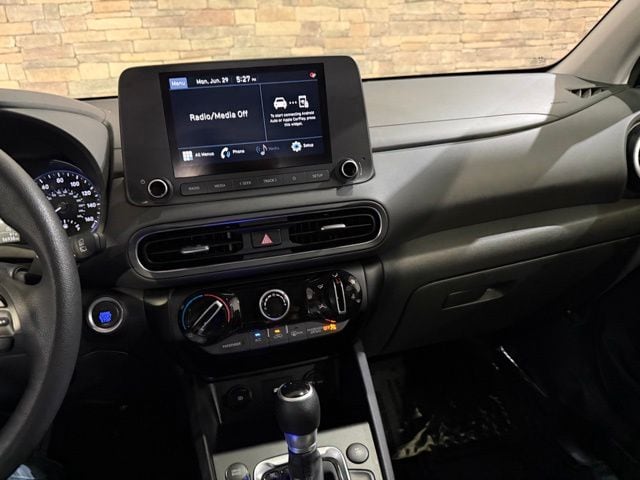 2022 Hyundai Kona SEL - Photo 20