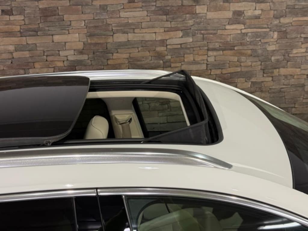 Used 2022 Buick Envision Essence SUV