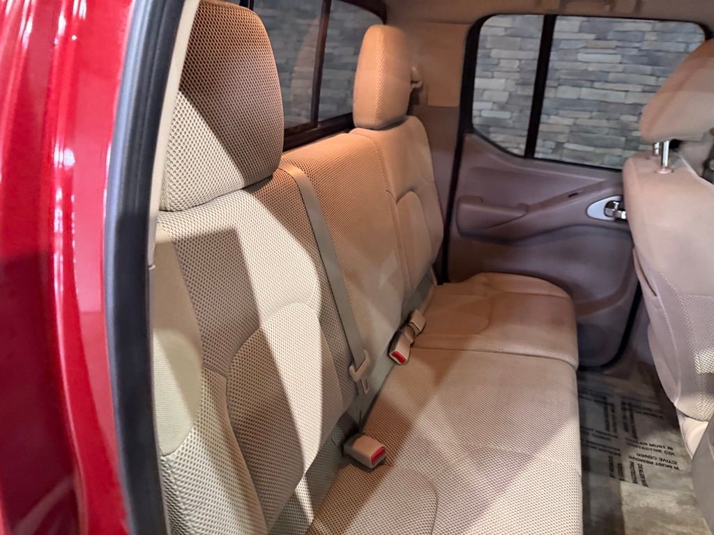 Used 2017 Nissan Frontier SV Truck Crew Cab