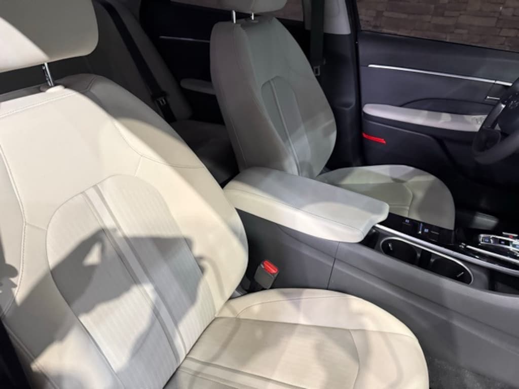 Used 2023 Hyundai Sonata SEL Sedan