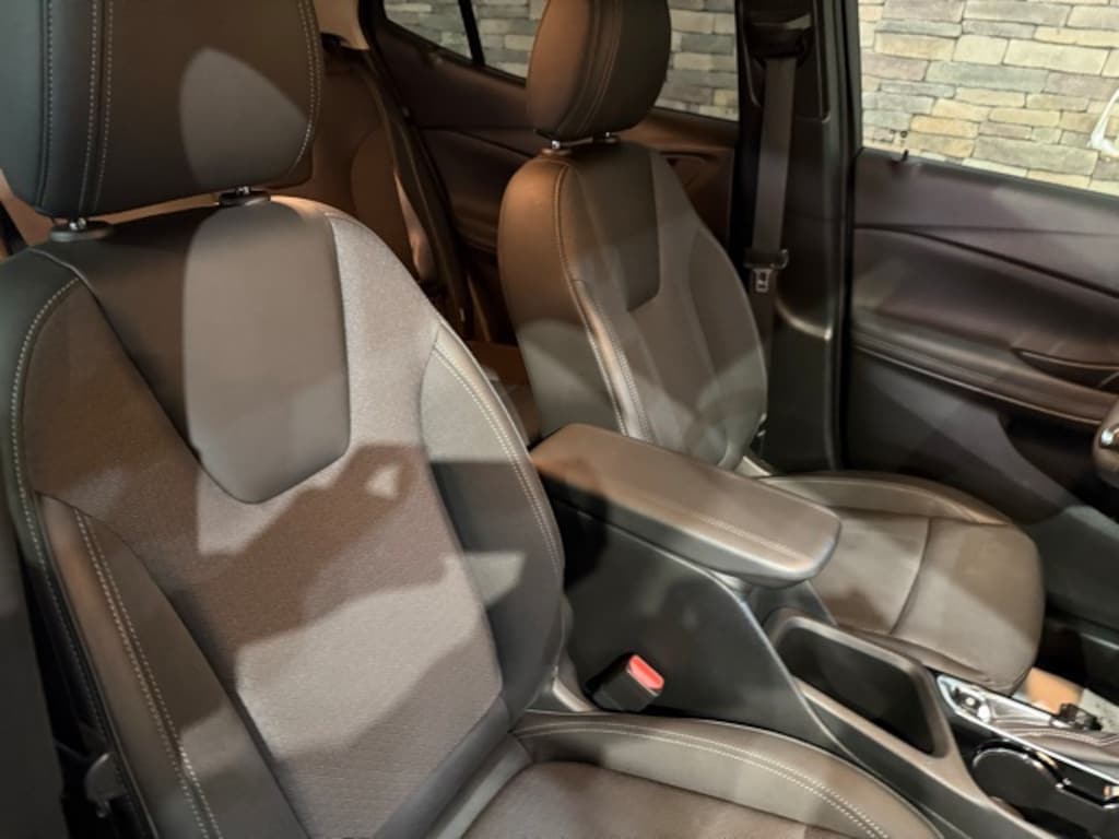 Used 2023 Buick Encore GX Select SUV