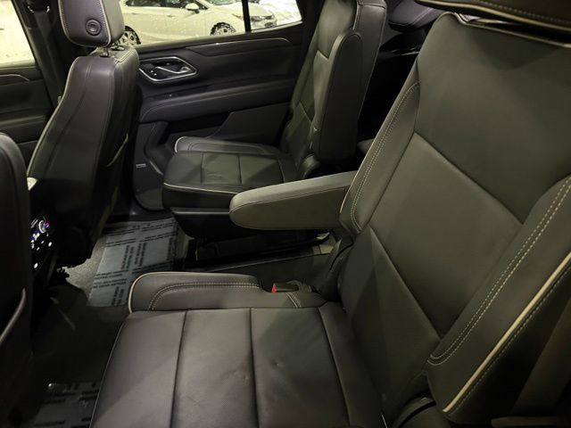 2023 GMC Yukon SLT - Photo 31