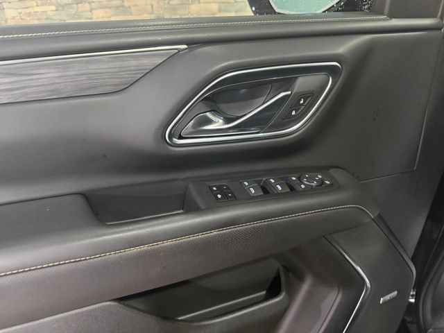2023 GMC Yukon SLT - Photo 12