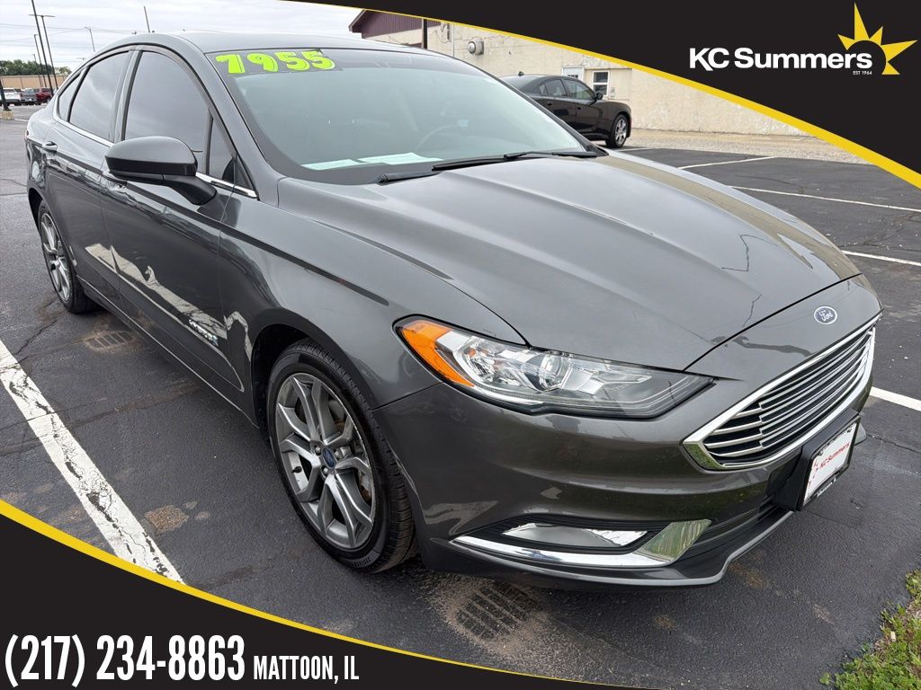 2017 Ford Fusion SE's photo