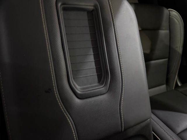2023 GMC Yukon SLT - Photo 22