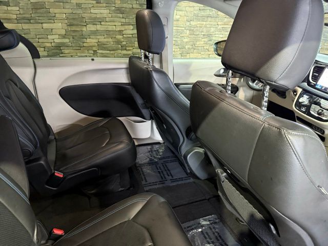 2021 Chrysler Pacifica Touring L - Photo 32