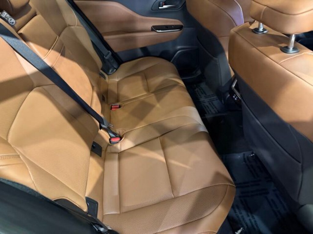 Used 2025 Toyota Crown Signia XLE SUV