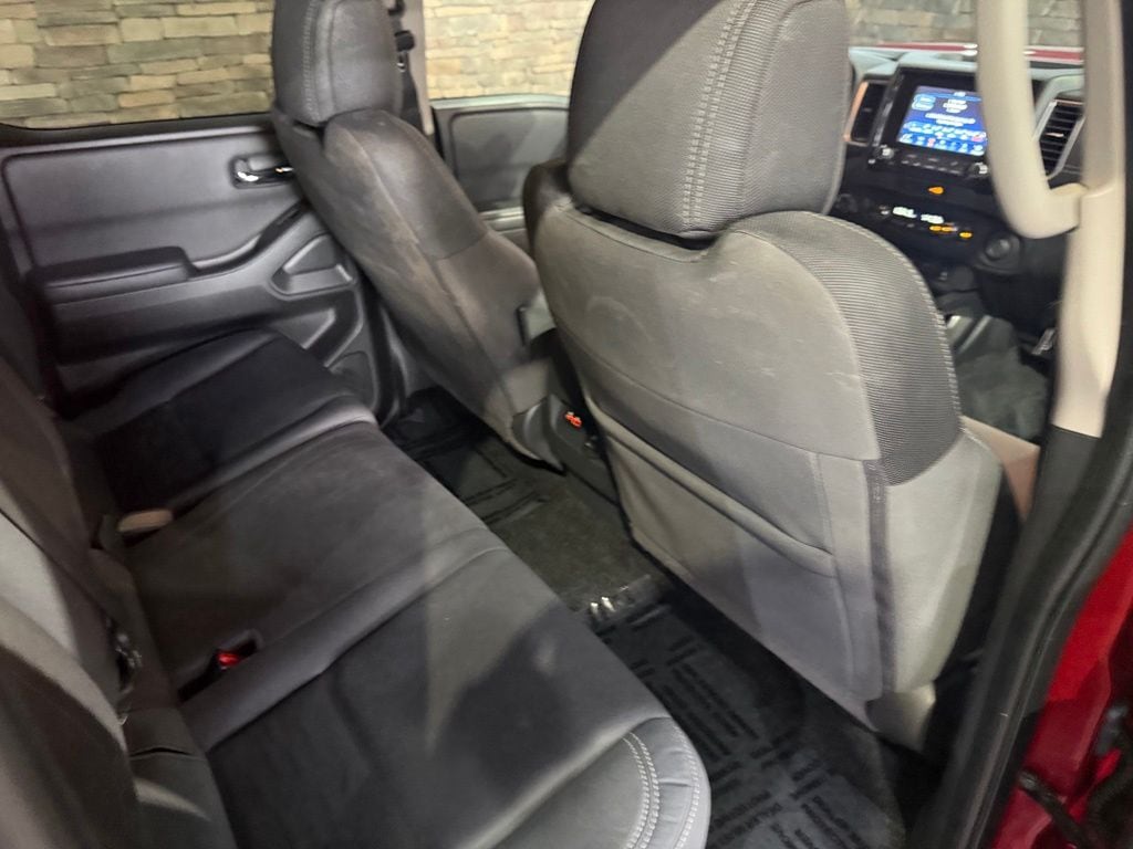 Used 2023 Nissan Frontier SV Truck Crew Cab