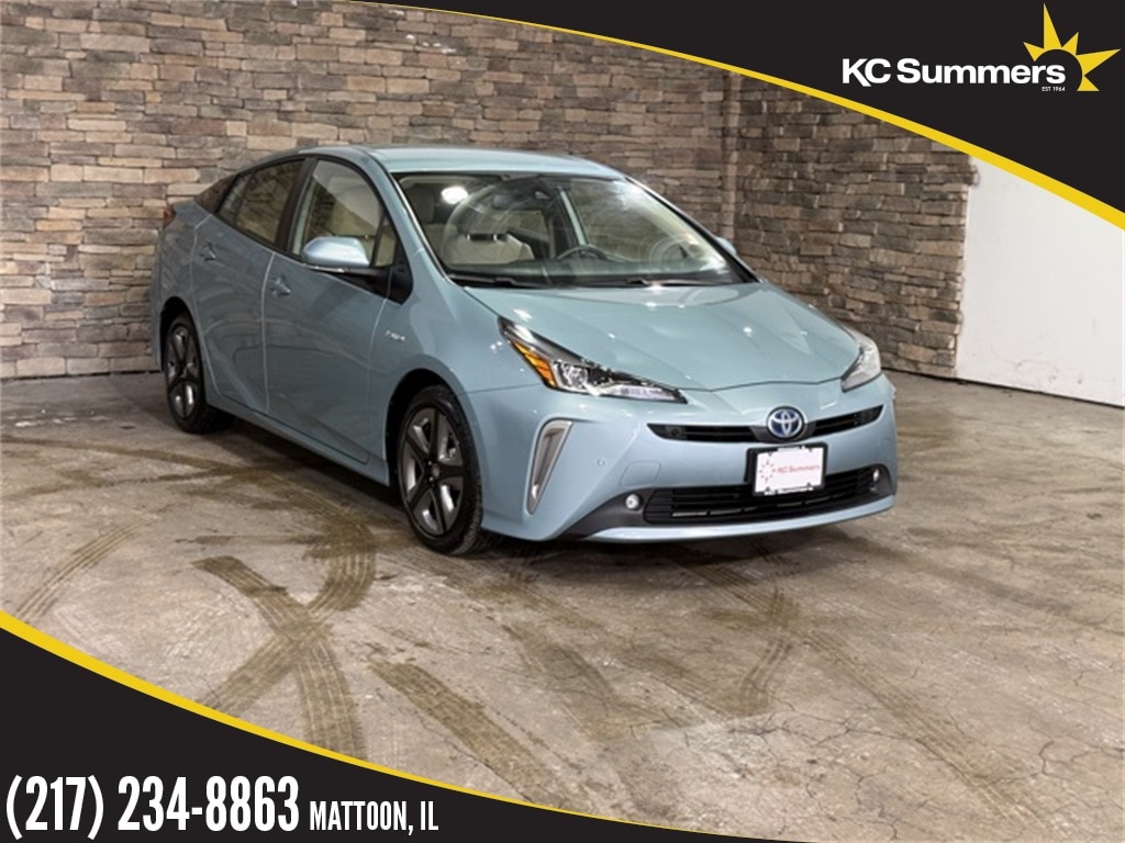 Used 2022 Toyota Prius XLE Hatchback
