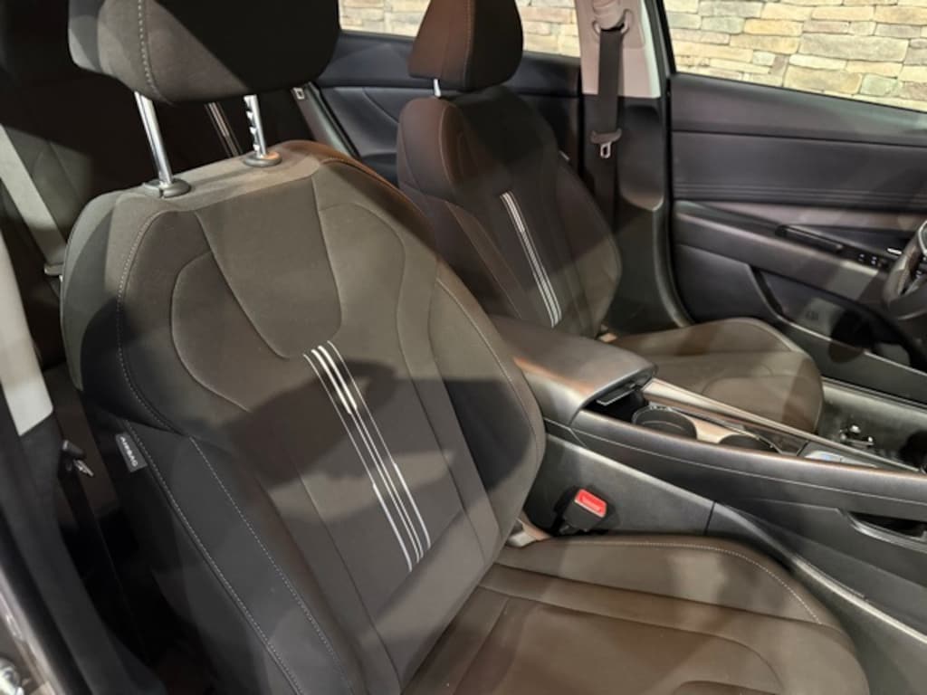Used 2023 Hyundai Elantra SEL Sedan