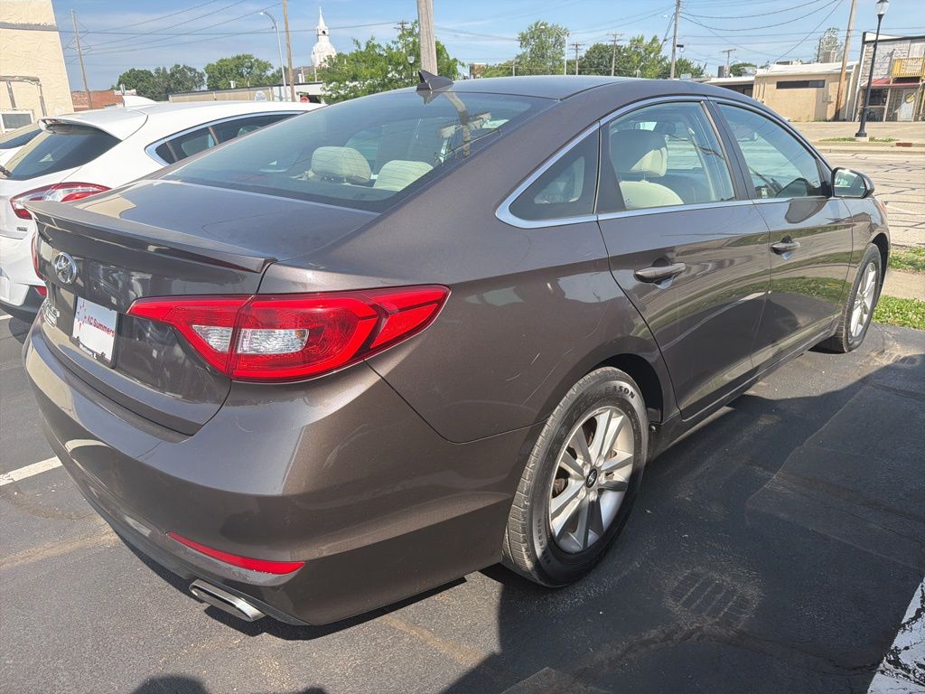 2016 Hyundai Sonata SE - Photo 6