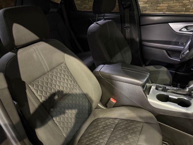 Used 2022 Chevrolet Blazer 2LT with VIN 3GNKBCR45NS122595 for sale in Mattoon, IL