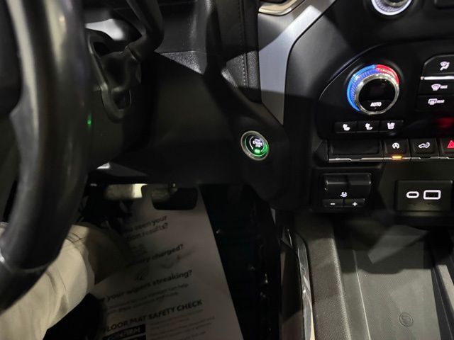 2020 GMC Sierra 1500 SLT - Photo 18