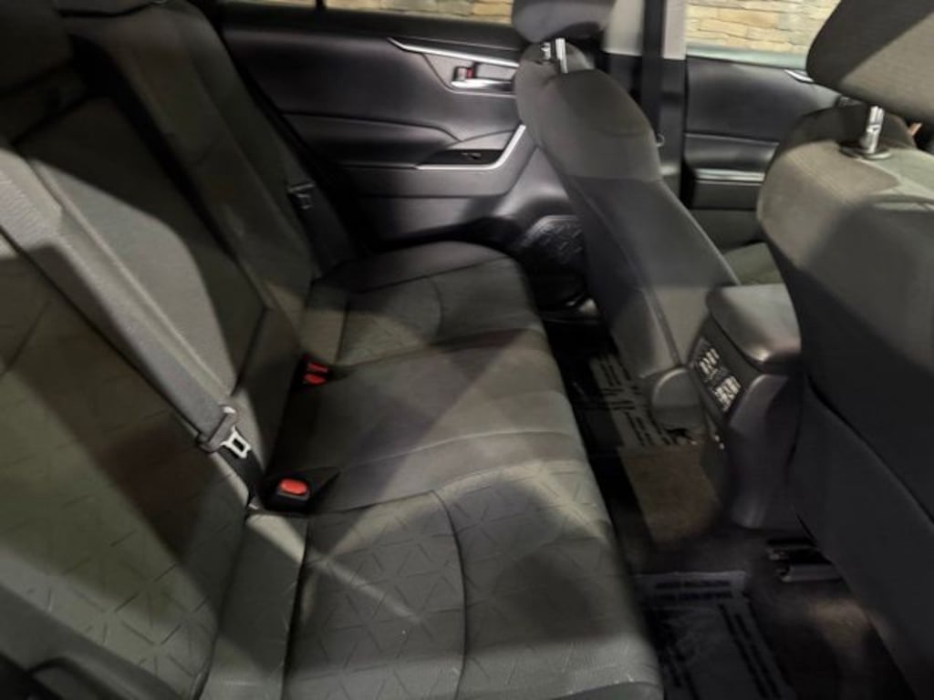 Used 2020 Toyota RAV4 Hybrid XLE SUV