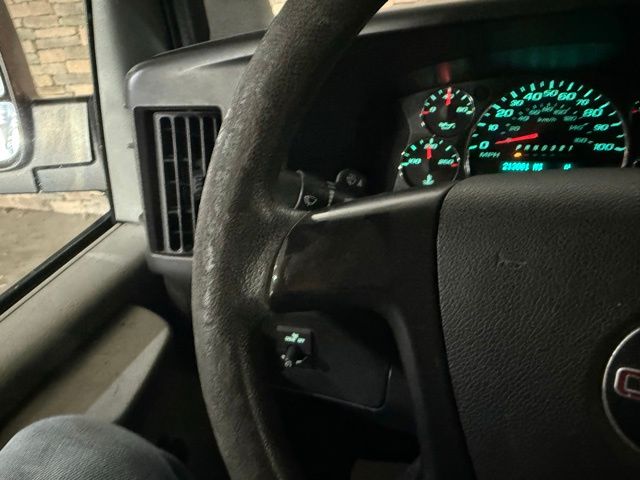 2011 GMC Savana Cargo Base - Photo 14