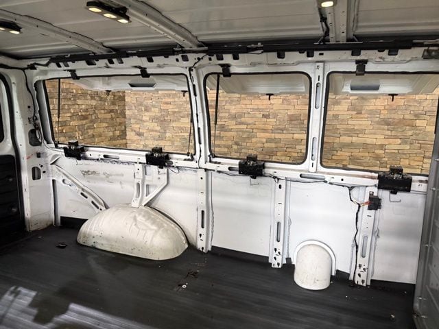 2016 GMC Savana Cargo Work Van - Photo 28