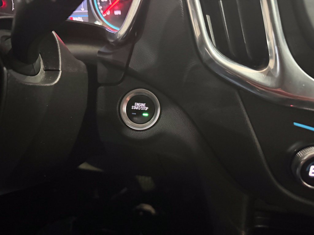 Used 2019 Chevrolet Equinox LT with VIN 2GNAXUEV4K6279126 for sale in Mattoon, IL