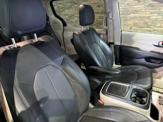 2021 Chrysler Pacifica Touring L - Photo 31