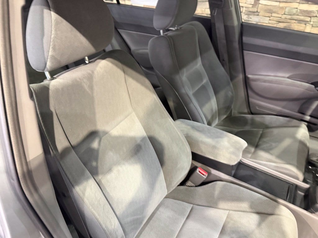Used 2009 Honda Civic LX with VIN 2HGFA16589H337235 for sale in Mattoon, IL