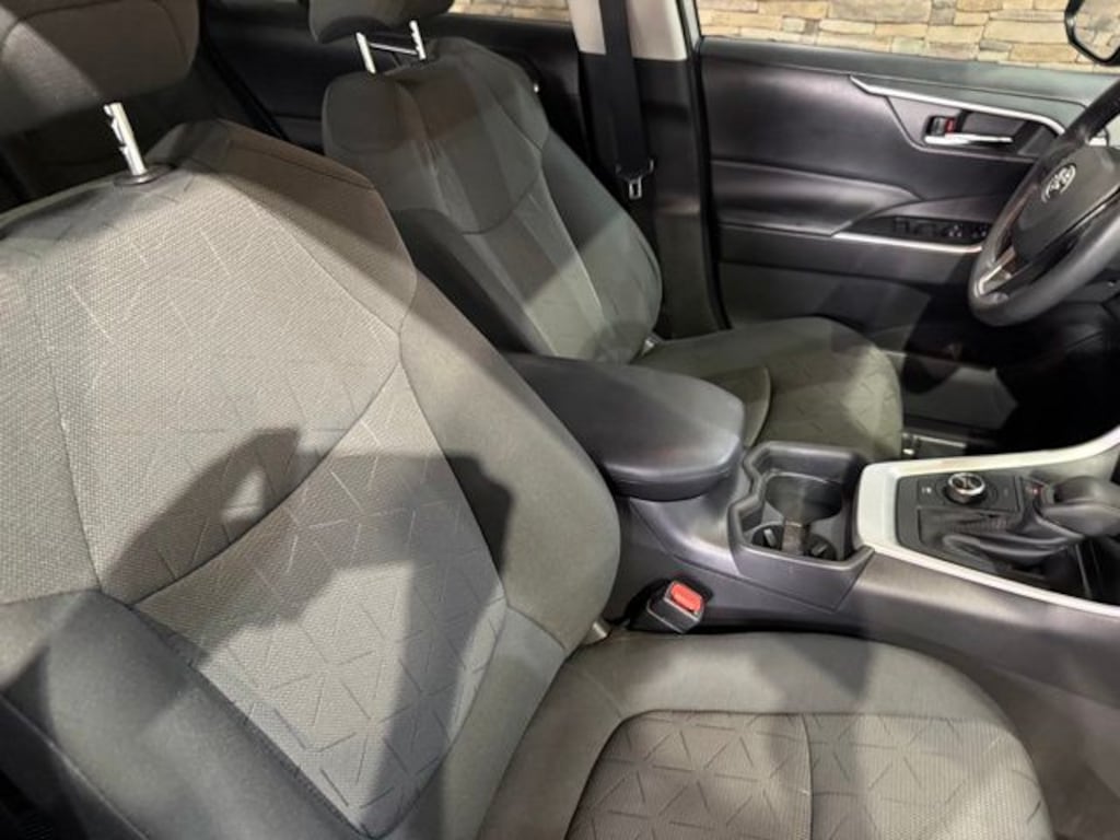 Used 2020 Toyota RAV4 Hybrid XLE SUV