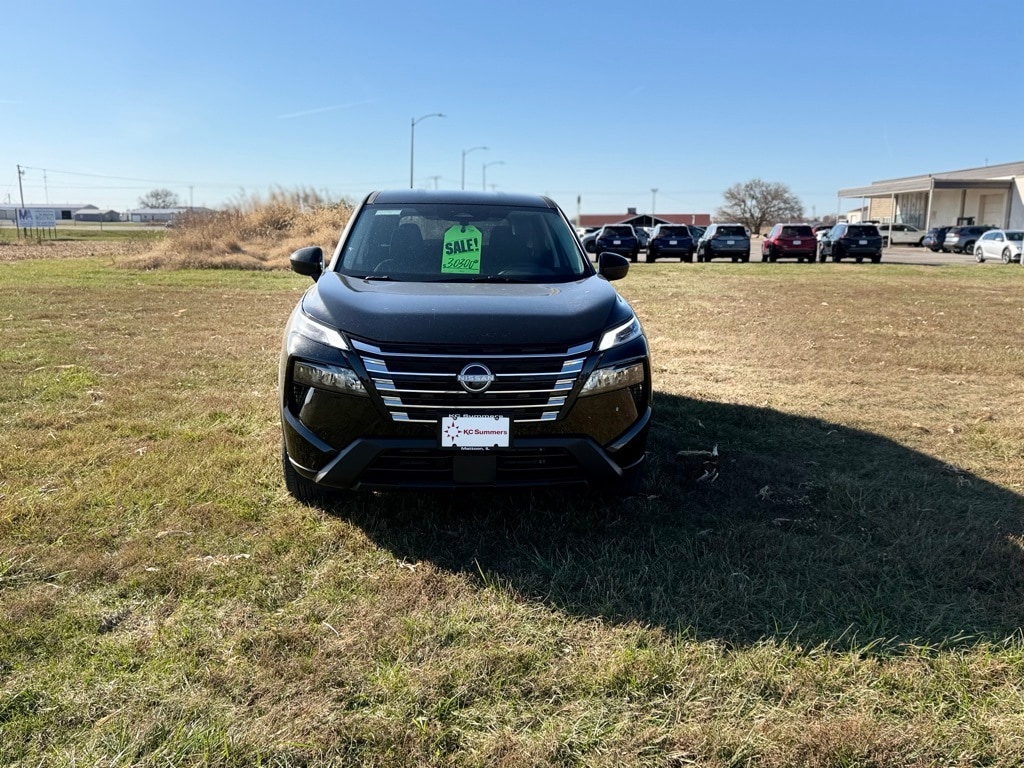 New 2026 Nissan Rogue SV SUV