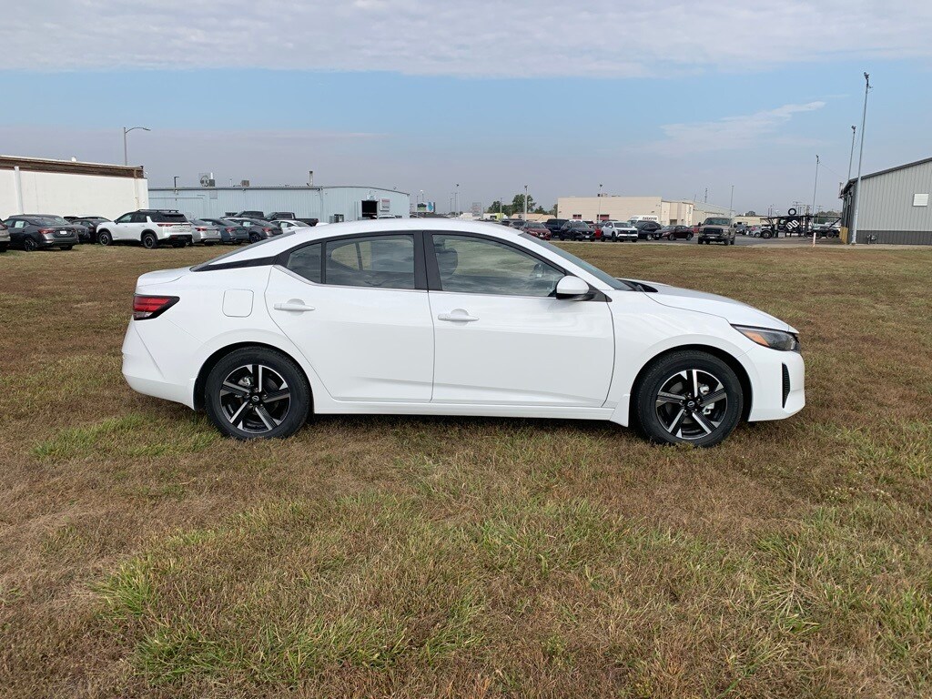 New 2025 Nissan Sentra SV Sedan