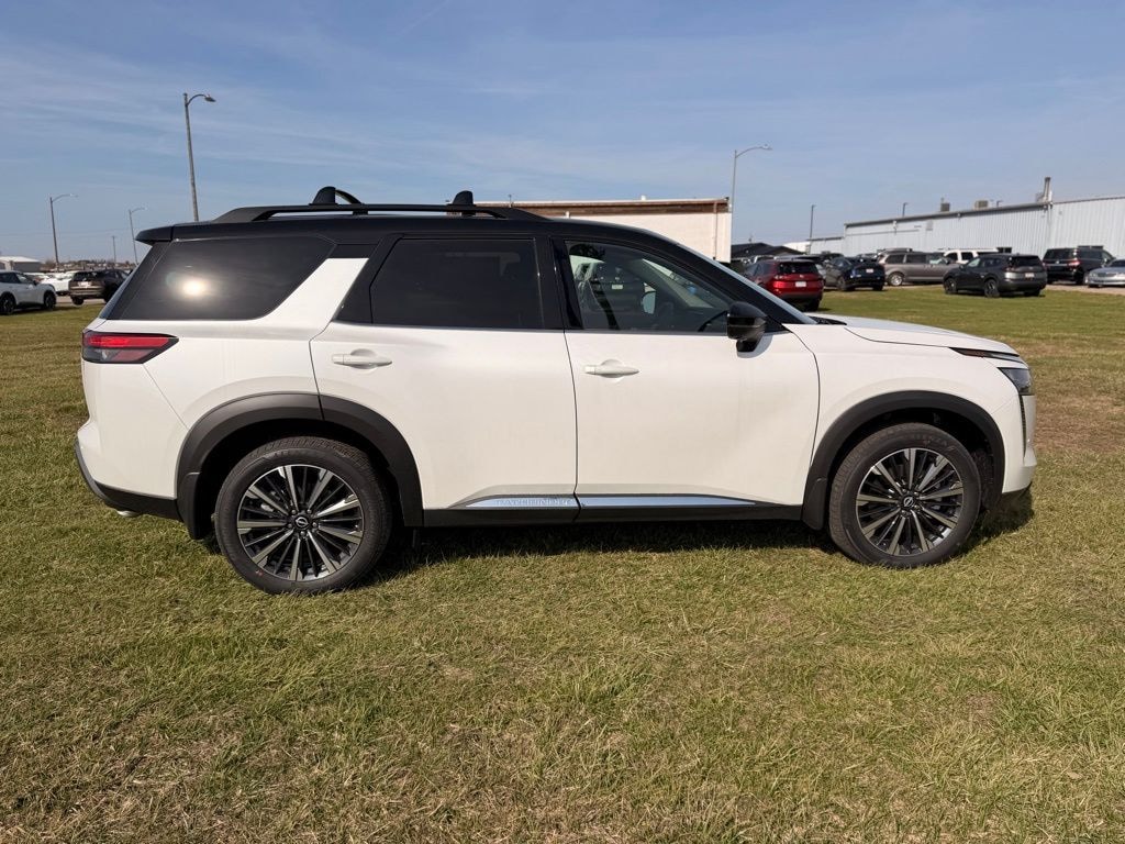 New 2026 Nissan Pathfinder Platinum SUV