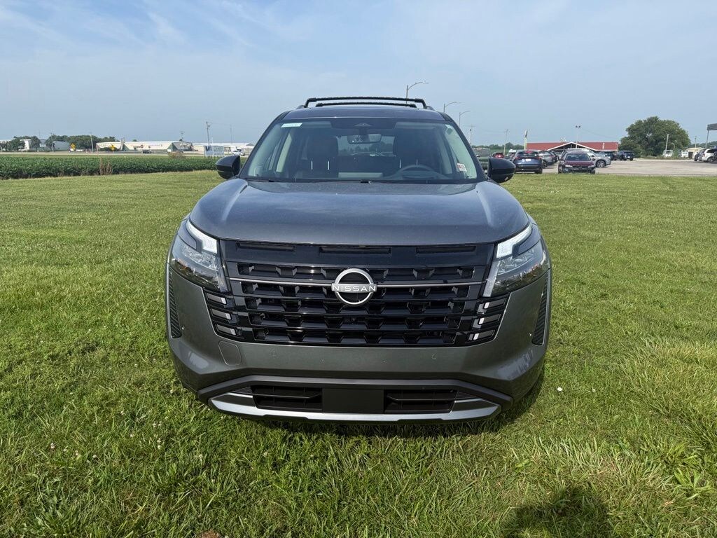 New 2026 Nissan Pathfinder Platinum SUV
